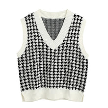 Load image into Gallery viewer, KPYTOMOA Women Oversized Houndstooth Knitted Vest Sweater