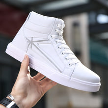 Load image into Gallery viewer, Men's Skateboarding Shoes High Top Leisure Sneakers Breathable Street Shoes Sports Shoes Hip Hop Walking Shoes Chaussure Homme