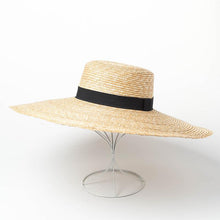 Load image into Gallery viewer, Simple And Fashionable Straw Hat
