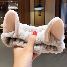 Load image into Gallery viewer, Wash Face Hair Holder Hairbands Coral Fleece
