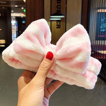 Load image into Gallery viewer, Wash Face Hair Holder Hairbands Coral Fleece
