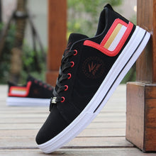 Load image into Gallery viewer, Men's Skateboarding Shoes High Top Leisure Sneakers Breathable Street Shoes Sports Shoes Hip Hop Walking Shoes Chaussure Homme
