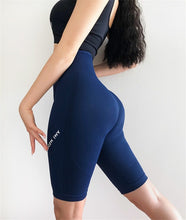 Load image into Gallery viewer, Women's Seamless Sports Leggings with Tummy Control
