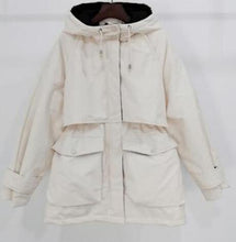 Load image into Gallery viewer, Natural Fur Hooded 90% White Duck Down Coat
