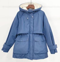 Load image into Gallery viewer, Natural Fur Hooded 90% White Duck Down Coat
